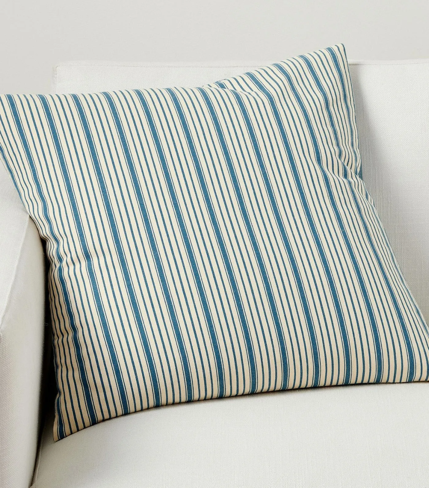 Dahlia Reversible Pillow Cover Blue Multi - 22x22 inches