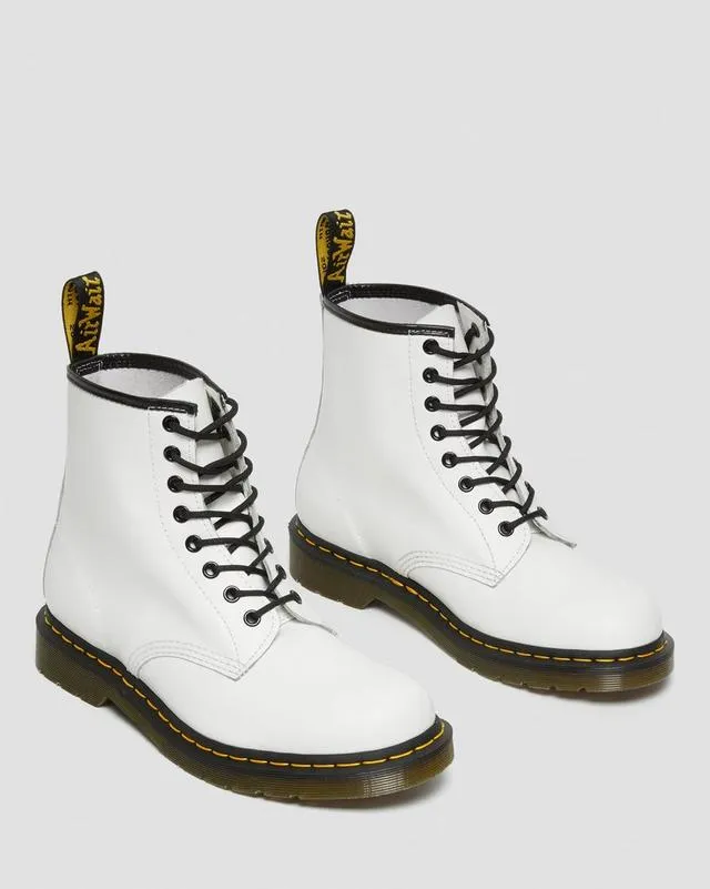 Dr. Martens Women's 1460 Smooth