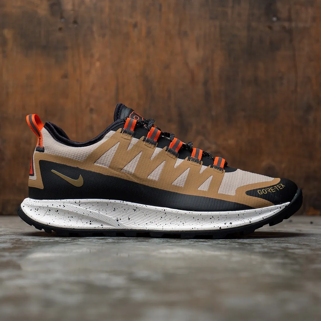 Nike Men Acg Air Nasu Gore - Tex (khaki / golden beige)