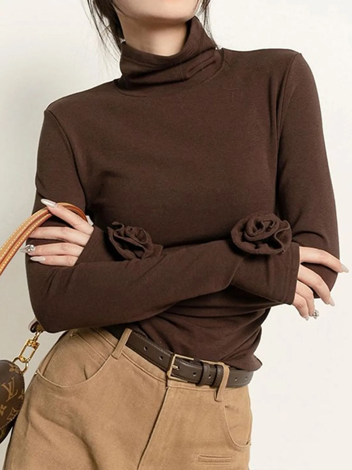 Pleated Turtleneck 3D Flower Slim T-Shirt