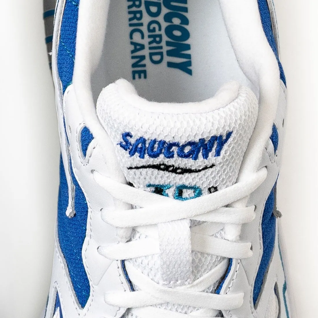 Saucony Men 3D Grid Hurricane (white / royal)