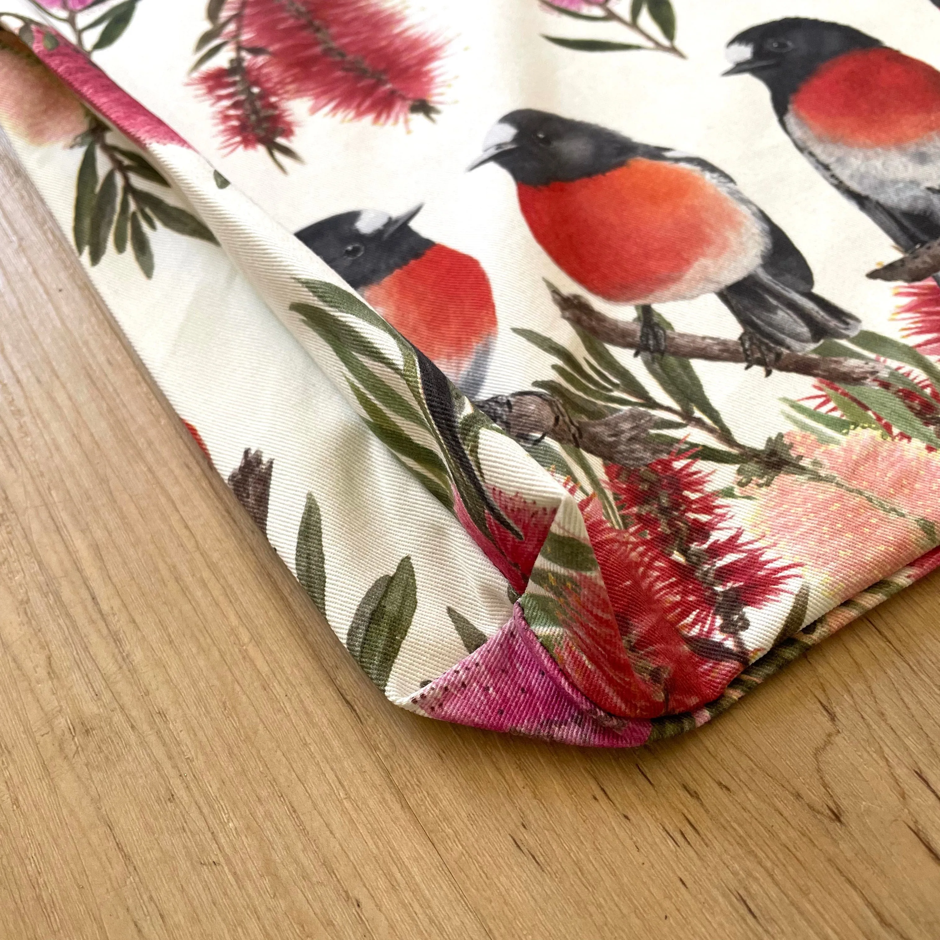 Scarlet Robin Tote Bag