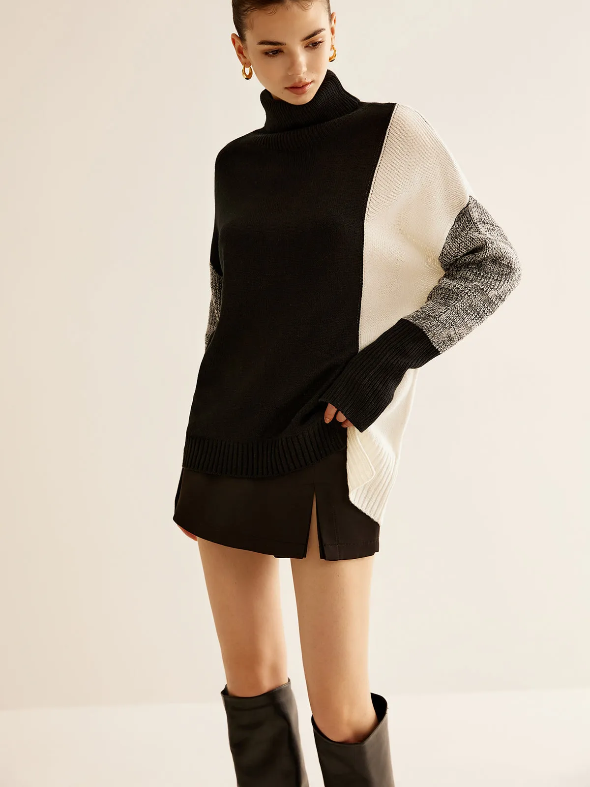 Turtleneck Color Block Knit Top