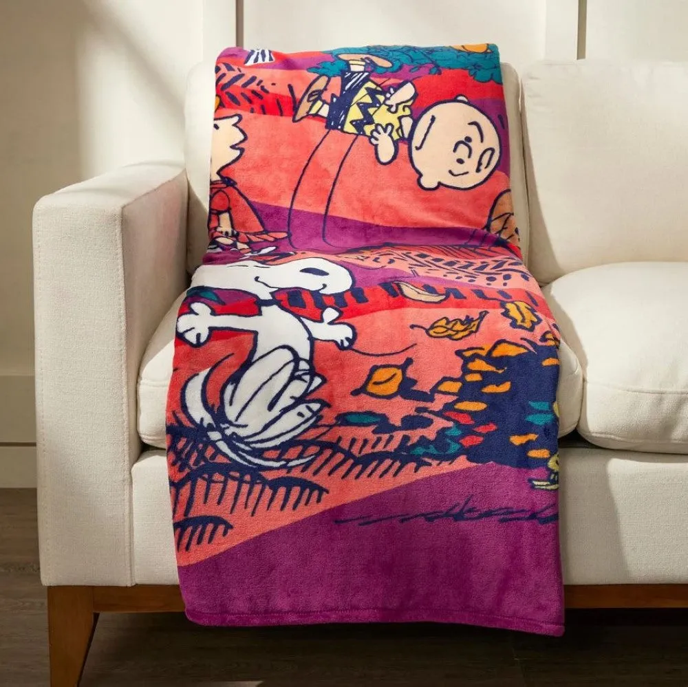 Vera Bradley x Peanuts Plush Throw Blanket